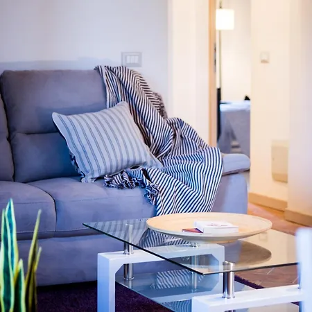 Castellaccia Contemporary Apartment